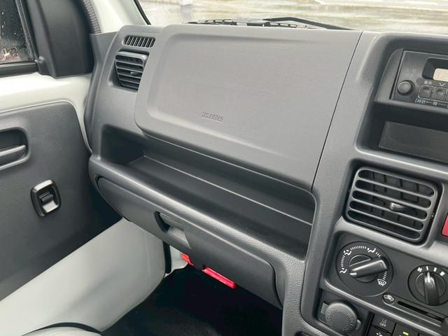 キャリイトラック KCエアコン・パワステ 登録届出済未使用車 スズキセーフティサポート 4WD 衝突軽減 車線逸脱警報 ソナー アイドリングストップ オートライト オートハイビーム キーレス ソナー スペアキー 取説 保証書 集中ドアロック(15枚目)