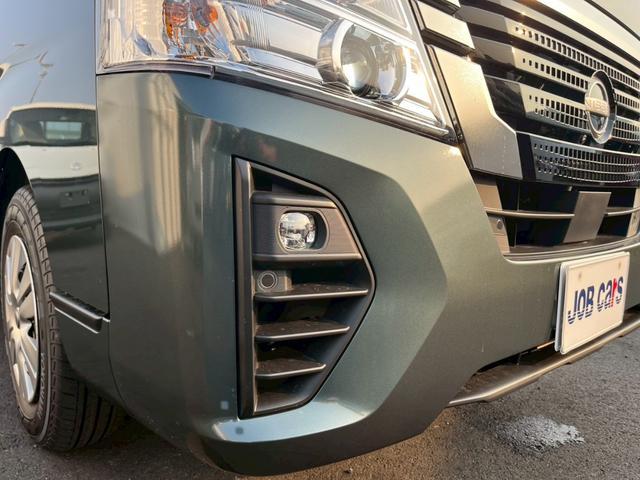 キャラバン ロンググランドプレミアムＧＸ　ワンオーナー　登録済未使用車　衝突軽減　全方位カメラ　片側電動スライドドア　インテリジェントミラー　リヤクーラー　リヤヒーター　スマートキー　電動電格ミラー　オートライト　ＬＥＤ　ＥＳＣ　フォグ（8枚目）