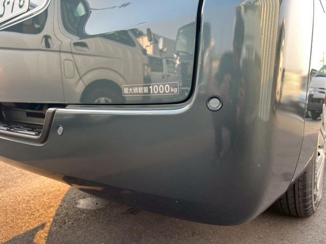 キャラバン ロンググランドプレミアムＧＸ　ワンオーナー　登録済未使用車　衝突軽減　全方位カメラ　片側電動スライドドア　インテリジェントミラー　リヤクーラー　リヤヒーター　スマートキー　電動電格ミラー　オートライト　ＬＥＤ　ＥＳＣ　フォグ（12枚目）