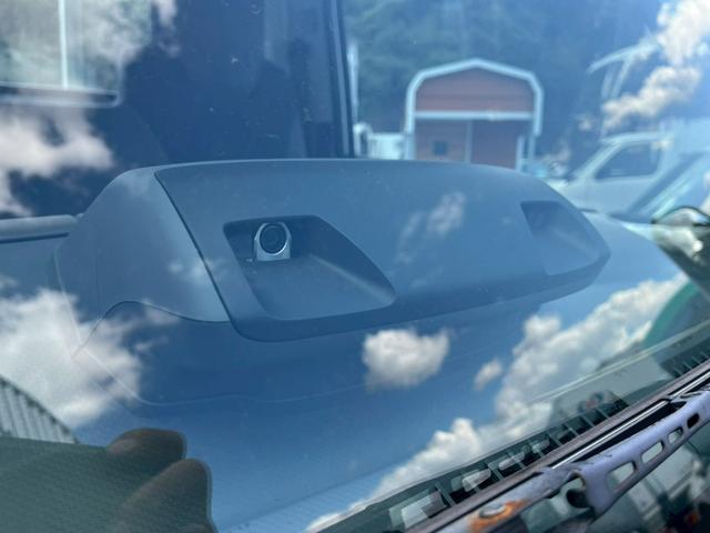 タイタントラック 3.0Dターボ フルフラットローDX 4WD 10尺 積載1550kg メモリーナビ ETC 衝突軽減システム 4WD アイドリングストップ ダブルエアバック DVD再生 Bluetooth 荷室寸法長さ312cm×幅162cm×高さ38cm(5枚目)