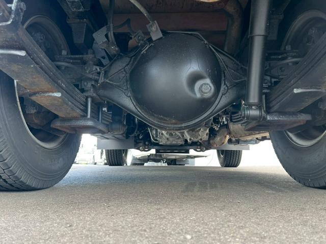 タイタントラック 3.0Dターボ フルフラットローDX 4WD 10尺 積載1550kg メモリーナビ ETC 衝突軽減システム 4WD アイドリングストップ ダブルエアバック DVD再生 Bluetooth 荷室寸法長さ312cm×幅162cm×高さ38cm(7枚目)