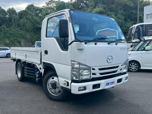 タイタントラック 3.0Dターボ フルフラットローDX 4WD 10尺 積載1550kg メモリーナビ ETC 衝突軽減システム 4WD アイドリングストップ ダブルエアバック DVD再生 Bluetooth 荷室寸法長さ312cm×幅162cm×高さ38cm(13枚目)