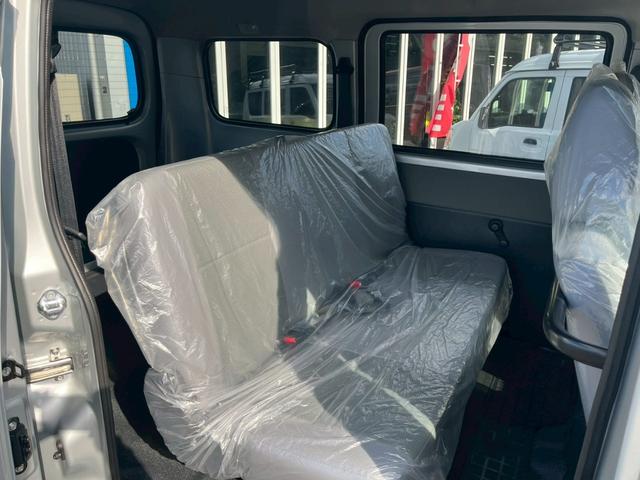 タウンエースバン GL 登録済未使用車 衝突軽減 車線逸脱警報 アイドリングストップ オートハイビーム キーレス ソナー Wエアバッグ ESC ABS パワステ PW 光軸調整 取説 保証書 集中ドアロック(17枚目)