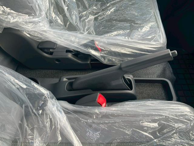 タウンエースバン GL 登録済未使用車 衝突軽減 車線逸脱警報 アイドリングストップ オートハイビーム キーレス ソナー Wエアバッグ ESC ABS パワステ PW 光軸調整 取説 保証書 集中ドアロック(25枚目)