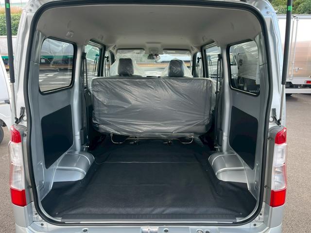 タウンエースバン GL 登録済未使用車 衝突軽減 車線逸脱警報 アイドリングストップ オートハイビーム キーレス ソナー Wエアバッグ ESC ABS パワステ PW 光軸調整 取説 保証書 集中ドアロック(27枚目)