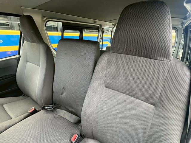 ハイエースバン DX 9人乗り 低床 4WD キーレスキー ディーゼルターボ BT新品交換済み(令和7年10月16日)パワステ PW ABS エアバッグ 光軸調整 スペアキー付 集中ドアロック 取説(20枚目)