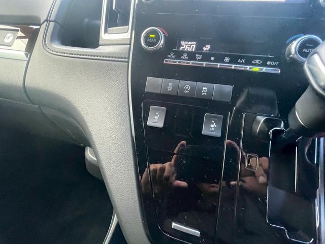 �����E��������Ђɂ��C�����������B���҂ɕ����Ȃ�����������s���Ă���܂��B