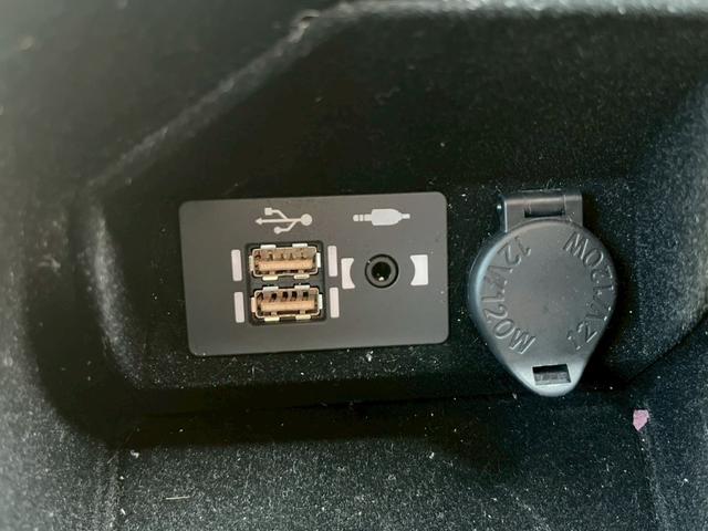 ＩＳ ＩＳ３００ｈ　ＦスポーツモードブラックＳ　ワンオーナー　純正ナビ　フルセグ　全方位カメラ　衝突軽減　車線逸脱警報　ＴＺドラレコ前後　ＴＺレーダー　サンルーフ　クルーズコントロール　パワーシート　純正アルミ１９インチ　ＥＴＣ２．０　ソナー（33枚目）