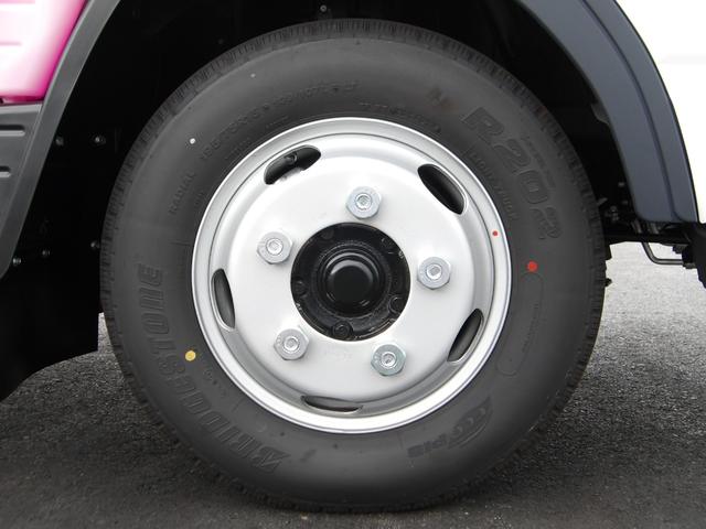 キャンター 平ボディ 標準 10尺 2t積 5MT バックモニター 左電動格納ミラー 坂道発進 ETC2.0 レーダーセンサー アクティブサイドガードアシスト 前方認識カメラ インジゲーターランプ スマートキー(17枚目)