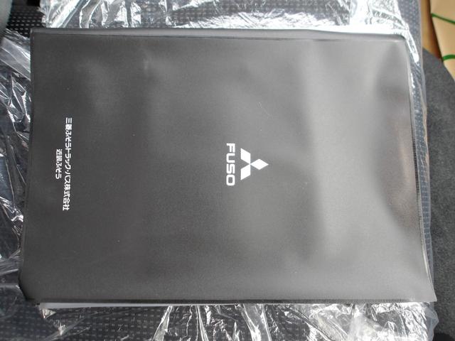 キャンター 平ボディ 標準 10尺 2t積 5MT バックモニター 左電動格納ミラー 坂道発進 ETC2.0 レーダーセンサー アクティブサイドガードアシスト 前方認識カメラ インジゲーターランプ スマートキー(39枚目)