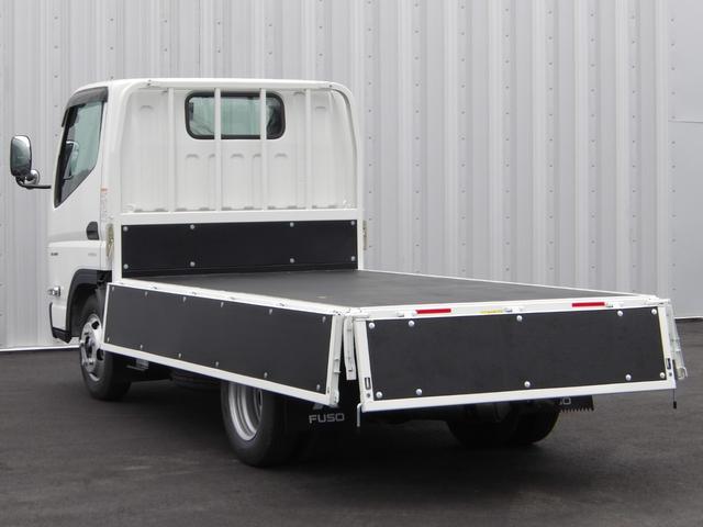 キャンター 　平ボディ　標準　１０尺　２ｔ積　５ＭＴ　バックモニター　左電動格納ミラー　坂道発進　ＥＴＣ２．０　レーダーセンサー　アクティブサイドガードアシスト　前方認識カメラ　インジゲーターランプ　スマートキー（11枚目）