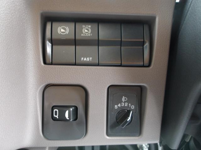 キャンター 　平ボディ　標準　１０尺　２ｔ積　５ＭＴ　バックモニター　左電動格納ミラー　坂道発進　ＥＴＣ２．０　レーダーセンサー　アクティブサイドガードアシスト　前方認識カメラ　インジゲーターランプ　スマートキー（28枚目）