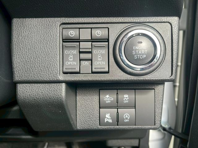 ムーヴキャンバス ストライプスG 両側電動スライドドア ETC2.0 オーディオレス パノラマモニターレンズ付 衝突軽減 車線逸脱警報 アイドリングスットプ ソナー ステアリングスイッチ ホッとカップホルダー スマートキー(16枚目)