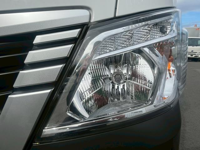 NV350キャラバンバン ロングDX 登録済未使用車 3人乗 5ドア 低床 衝突軽減システム オートライト オートハイビーム バックカメラ 両側スライドドア キーレス ダブルエアバック エアコン パワステ パワーウィンドウ 取説 保証書(10枚目)