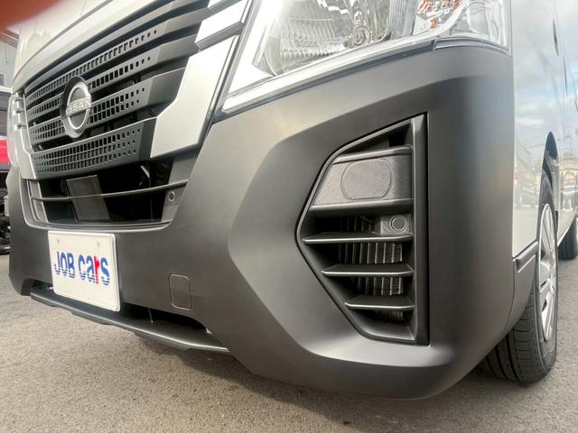 NV350キャラバンバン ロングDX 登録済未使用車 3人乗 5ドア 低床 衝突軽減システム オートライト オートハイビーム バックカメラ 両側スライドドア キーレス ダブルエアバック エアコン パワステ パワーウィンドウ 取説 保証書(12枚目)