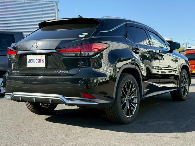 ＲＸ ＲＸ４５０ｈ　バージョンＬ　マークレビンソン　パノラマムーンルーフ　置くだけ充電　３６０℃カメラ　ナビタッチパネル　ヘッドアップディスプレイ　ＥＴＣ２．０　シートヒータークーラー　ハンドルヒーター　ブラインドスポットモニター（6枚目）