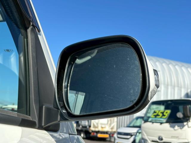 タウンエースバン ＧＬ　社外メモリーナビ　衝突軽減　パートタイム４ＷＤ　プライバシーガラス　ＬＥＤヘッドライト　リアヒーター　バックフォグ　車線逸脱警報　アイドリングストップ　オートハイビーム　キーレス　集中ドアロック（14枚目）