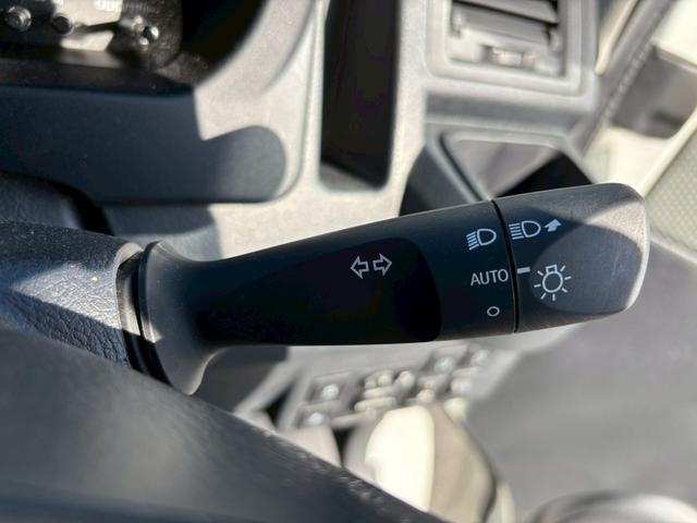 タウンエースバン ＧＬ　社外メモリーナビ　衝突軽減　パートタイム４ＷＤ　プライバシーガラス　ＬＥＤヘッドライト　リアヒーター　バックフォグ　車線逸脱警報　アイドリングストップ　オートハイビーム　キーレス　集中ドアロック（21枚目）