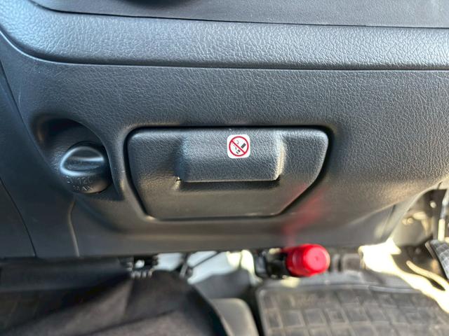 タウンエースバン ＧＬ　社外メモリーナビ　衝突軽減　パートタイム４ＷＤ　プライバシーガラス　ＬＥＤヘッドライト　リアヒーター　バックフォグ　車線逸脱警報　アイドリングストップ　オートハイビーム　キーレス　集中ドアロック（25枚目）