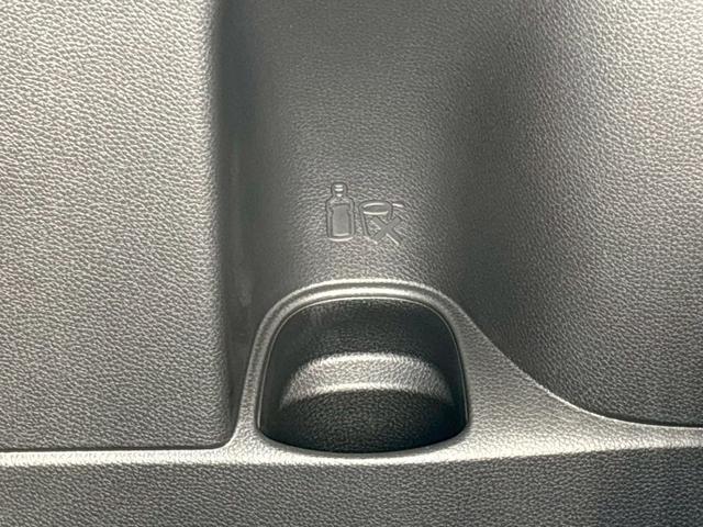 キャラバン ロンググランドプレミアムＧＸ　登録済未使用車　衝突軽減　片側電動スライドドア　インテリジェントミラー　リヤクーラー　リヤヒーター　スマートキー　電動格納ミラー　オートライト　ＬＥＤ　ＥＳＣ　フォグ　プッシュスタート　ドアバイザー（36枚目）