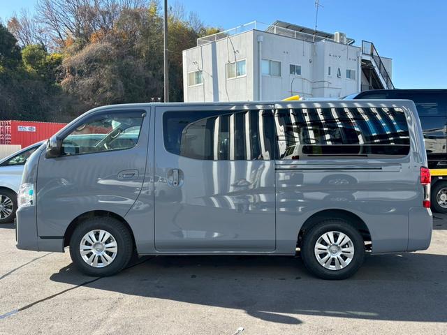 キャラバン ロンググランドプレミアムＧＸ　登録済未使用車　衝突軽減　片側電動スライドドア　インテリジェントミラー　リヤクーラー　リヤヒーター　スマートキー　電動格納ミラー　オートライト　ＬＥＤ　ＥＳＣ　フォグ　プッシュスタート　ドアバイザー（42枚目）