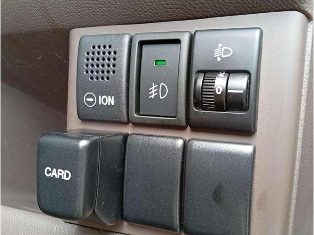 ＭＲワゴン Ｔ　ターボ／４ＡＴ／ナビ／ＥＴＣ／フォグ／オートエアコン／ベンチシート／フルセグ／電動格納ミラー／パワーウィンドウ／純正アルミ／スマートキー／（51枚目）