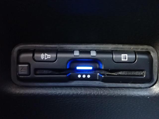 フィット RS 元デモカー 純正ディスプレイオーディオ Bluetoothオーディオ AppleCarPlay androidAUTORカメラ ETC LED 渋滞追従 前ドラレコ アームレスト 革巻きハンドル(7枚目)