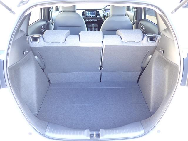 フィット RS 元デモカー 純正ディスプレイオーディオ Bluetoothオーディオ AppleCarPlay androidAUTORカメラ ETC LED 渋滞追従 前ドラレコ アームレスト 革巻きハンドル(20枚目)