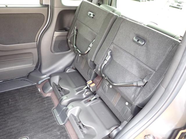 N-BOXカスタム G・EXターボホンダセンシング 純正8インチナビ CD録音 DVD再生 フルセグTV Bluetoothオーディオ 両側パワースライドドア Rカメラ ETC 助手席シートバックテーブル シートヒーター 革巻きハンドル(19枚目)