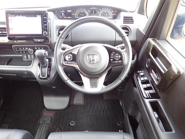 N-BOXカスタム G・EXターボホンダセンシング 純正8インチナビ CD録音 DVD再生 フルセグTV Bluetoothオーディオ 両側パワースライドドア Rカメラ ETC 助手席シートバックテーブル シートヒーター 革巻きハンドル(23枚目)