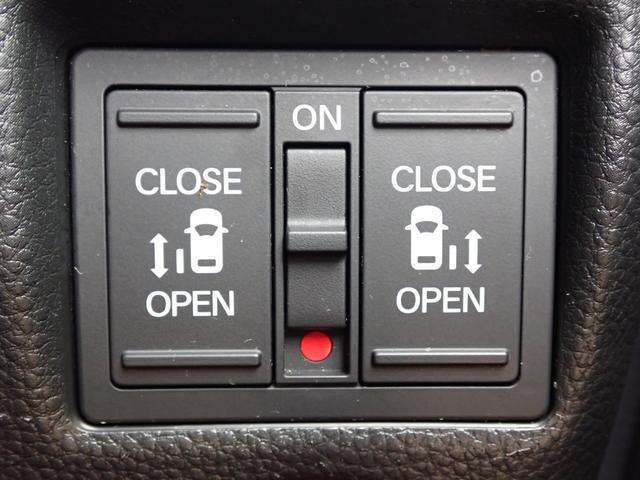 N-BOXカスタム G・EXターボホンダセンシング 純正8インチナビ CD録音 DVD再生 フルセグTV Bluetoothオーディオ 両側パワースライドドア Rカメラ ETC 助手席シートバックテーブル シートヒーター 革巻きハンドル(31枚目)