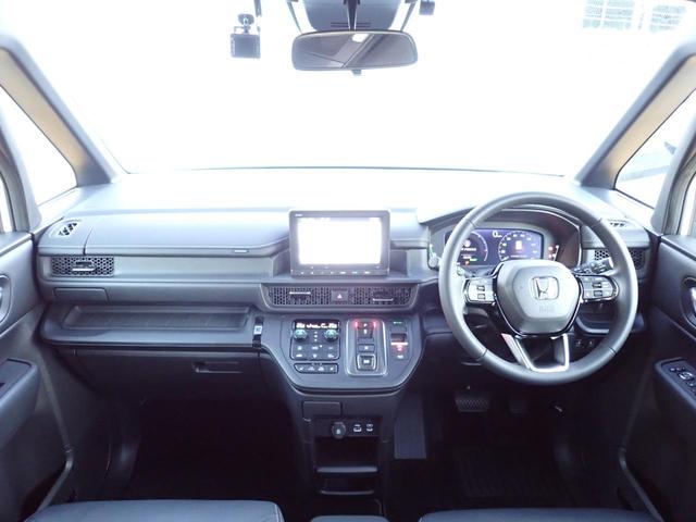 ステップワゴン ｅ：ＨＥＶスパーダ　純正ナビ　フルセグＴＶ　ＤＶＤ再生　Ｂｌｕｅｔｏｏｔｈオーディオ　前後ドラレコ　シートバックテーブル　Ｒカメラ　ＥＴＣ　シートヒーター　ＬＥＤフォグライト（23枚目）