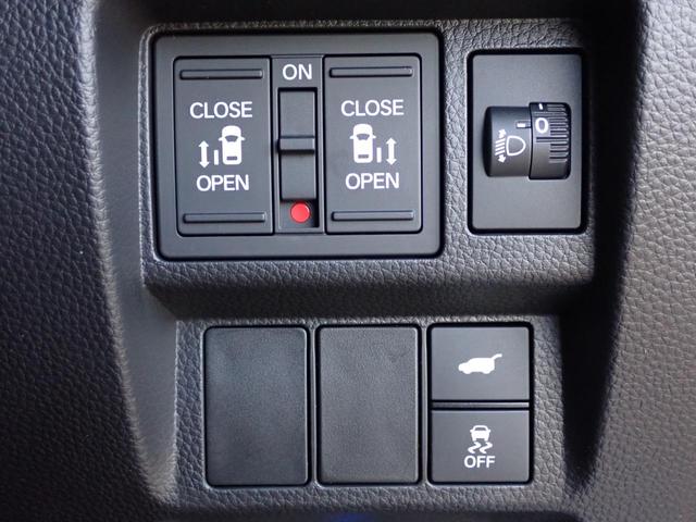 ステップワゴン ｅ：ＨＥＶスパーダ　純正ナビ　フルセグＴＶ　ＤＶＤ再生　Ｂｌｕｅｔｏｏｔｈオーディオ　前後ドラレコ　シートバックテーブル　Ｒカメラ　ＥＴＣ　シートヒーター　ＬＥＤフォグライト（32枚目）