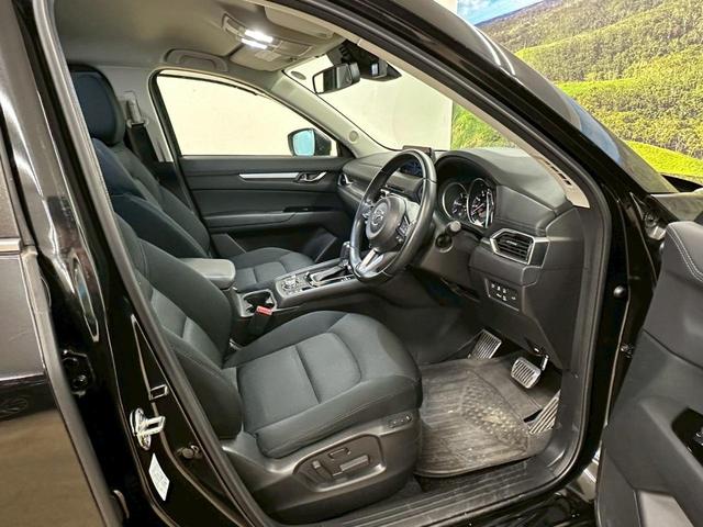 ＣＸ－５ ＸＤ　プロアクティブ　純正メモリーナビ　全方位モニター　フルセグＴＶ　Ｂｌｕｅｔｏｏｔｈオーディオ　ＬＥＤヘッドライト　ＥＴＣ　前席シートヒーター　パワーバックドア　社外２０インチアルミホイール　ブラインドスポットモニター（25枚目）