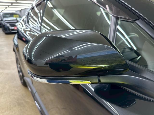 Ｃ－ＨＲ Ｇ　ＬＥＤエディション　社外フルエアロ・純正ナビ・バックモニター・ドライブレコーダー・ビルトインＥＴＣ・純正１８インチアルミ・ＢＴ対応・革巻きステアリング・電子パーキング・オートマチックハイビーム・クルーズコントロール（17枚目）