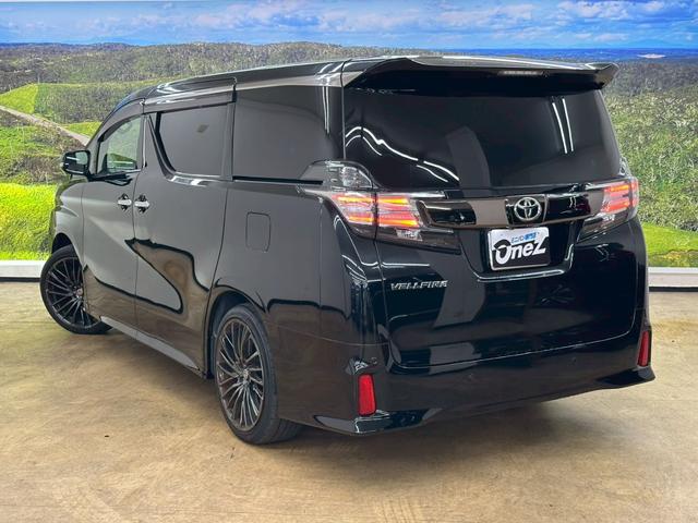 ヴェルファイア ２．５Ｚ　Ａエディション　ゴールデンアイズ　アルパインＢＩＧＸナビ／ＴＶ・バックモニター・両側パワースライドドア・パワーバックゲート・ＬＥＤヘッドライト・スマートキーレス・プッシュスタート・ＥＴＣ・オートエアコン・ハーフレザーシート・取説保証書（9枚目）