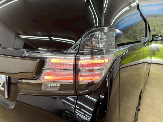 ヴェルファイア ２．５Ｚ　Ａエディション　ゴールデンアイズ　アルパインＢＩＧＸナビ／ＴＶ・バックモニター・両側パワースライドドア・パワーバックゲート・ＬＥＤヘッドライト・スマートキーレス・プッシュスタート・ＥＴＣ・オートエアコン・ハーフレザーシート・取説保証書（15枚目）