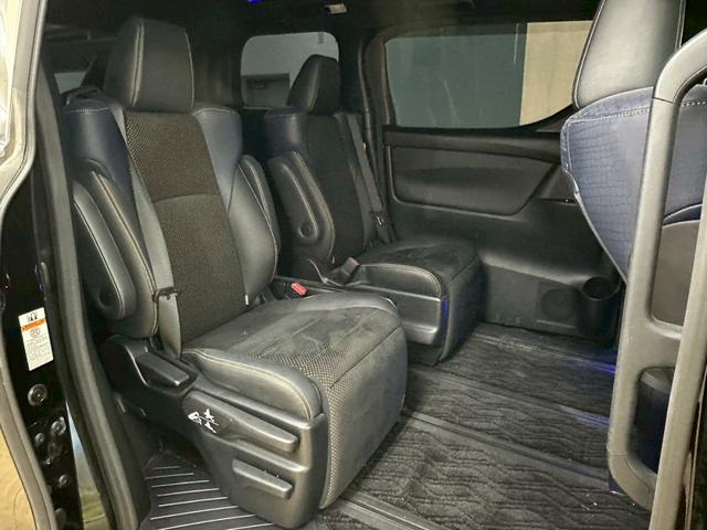 ヴェルファイア ２．５Ｚ　Ａエディション　ゴールデンアイズ　アルパインＢＩＧＸナビ／ＴＶ・バックモニター・両側パワースライドドア・パワーバックゲート・ＬＥＤヘッドライト・スマートキーレス・プッシュスタート・ＥＴＣ・オートエアコン・ハーフレザーシート・取説保証書（30枚目）