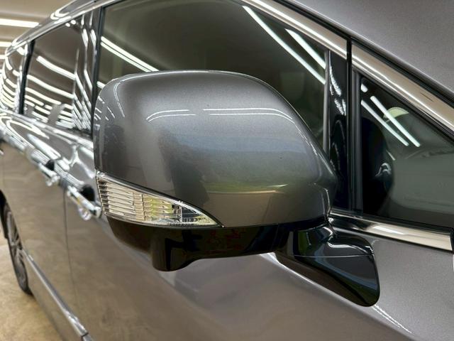 エルグランド ２５０ハイウェイスターＳ　アーバンクロム　後期モデル・純正ナビＴＶ・全方位モニター・バックモニター・両側パワースライドドア・純正１８インチアルミ・ハーフレザーシート・プッシュスタート・スマートキー・８人乗り・ＬＥＤヘッドライト・フォグランプ（15枚目）