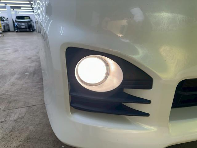 ヴォクシー ＺＳ　純正ナビ・フルセグ・ＢＴ対応・両側パワースライドドア・パドルシフト・オートエアコン・ＥＴＣ・革巻きステアリング・ＨＩＤヘッドライト・ドライブレコーダー・バックモニター・純正アルミ・セキュリティ・フォグ（13枚目）