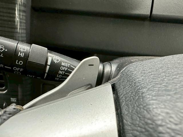 ヴォクシー ＺＳ　純正ナビ・フルセグ・ＢＴ対応・両側パワースライドドア・パドルシフト・オートエアコン・ＥＴＣ・革巻きステアリング・ＨＩＤヘッドライト・ドライブレコーダー・バックモニター・純正アルミ・セキュリティ・フォグ（54枚目）