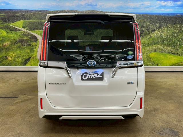 エスクァイア ハイブリッドGi プレミアムパッケージ アルパインナビ・トヨタセーフティセンス・バックモニター・ETC・両側パワースライドドア・フリップダウンモニター・ウッドコンビハンドル・LEDヘッドライト・純正アルミ・ウインカーミラー・取説保証書(11枚目)