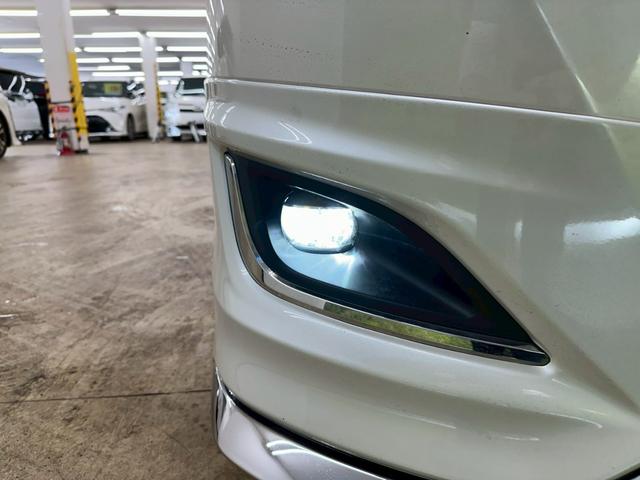 エスクァイア ハイブリッドGi プレミアムパッケージ アルパインナビ・トヨタセーフティセンス・バックモニター・ETC・両側パワースライドドア・フリップダウンモニター・ウッドコンビハンドル・LEDヘッドライト・純正アルミ・ウインカーミラー・取説保証書(14枚目)