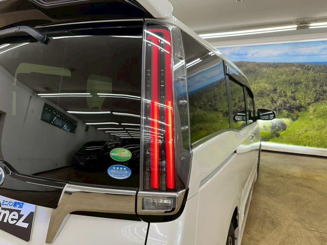 エスクァイア ハイブリッドGi プレミアムパッケージ アルパインナビ・トヨタセーフティセンス・バックモニター・ETC・両側パワースライドドア・フリップダウンモニター・ウッドコンビハンドル・LEDヘッドライト・純正アルミ・ウインカーミラー・取説保証書(16枚目)