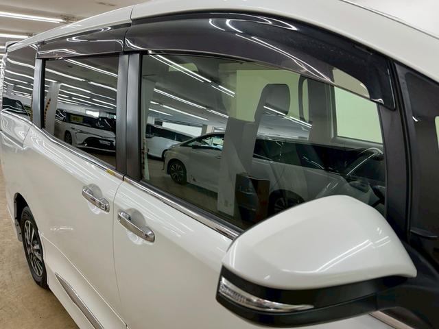 エスクァイア ハイブリッドGi プレミアムパッケージ アルパインナビ・トヨタセーフティセンス・バックモニター・ETC・両側パワースライドドア・フリップダウンモニター・ウッドコンビハンドル・LEDヘッドライト・純正アルミ・ウインカーミラー・取説保証書(20枚目)