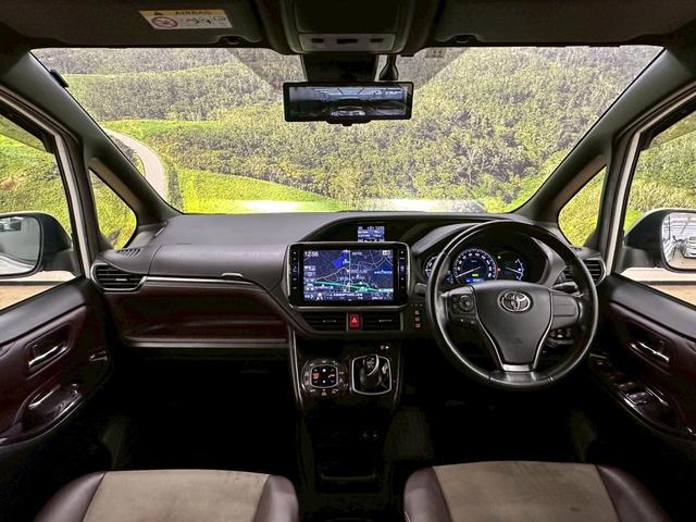 エスクァイア ハイブリッドGi プレミアムパッケージ アルパインナビ・トヨタセーフティセンス・バックモニター・ETC・両側パワースライドドア・フリップダウンモニター・ウッドコンビハンドル・LEDヘッドライト・純正アルミ・ウインカーミラー・取説保証書(27枚目)