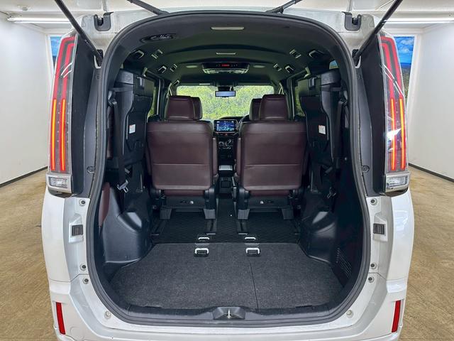 エスクァイア ハイブリッドGi プレミアムパッケージ アルパインナビ・トヨタセーフティセンス・バックモニター・ETC・両側パワースライドドア・フリップダウンモニター・ウッドコンビハンドル・LEDヘッドライト・純正アルミ・ウインカーミラー・取説保証書(36枚目)