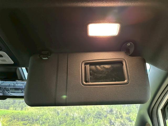 エスクァイア ハイブリッドGi プレミアムパッケージ アルパインナビ・トヨタセーフティセンス・バックモニター・ETC・両側パワースライドドア・フリップダウンモニター・ウッドコンビハンドル・LEDヘッドライト・純正アルミ・ウインカーミラー・取説保証書(67枚目)