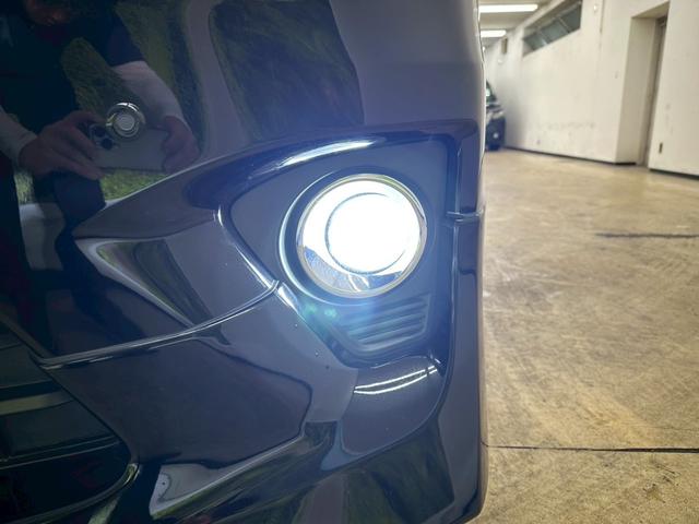 アルファード 240S モデリスタフルエアロ・モデリスタマフラー・バックモニター・純正フリップダウンモニター・純正ナビ・CDDVD対応・BT対応・両側パワースライドドア・社外テール・社外フロントグリル・WORK20インチ(15枚目)