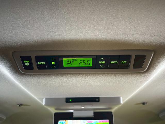 アルファード 240S モデリスタフルエアロ・モデリスタマフラー・バックモニター・純正フリップダウンモニター・純正ナビ・CDDVD対応・BT対応・両側パワースライドドア・社外テール・社外フロントグリル・WORK20インチ(49枚目)